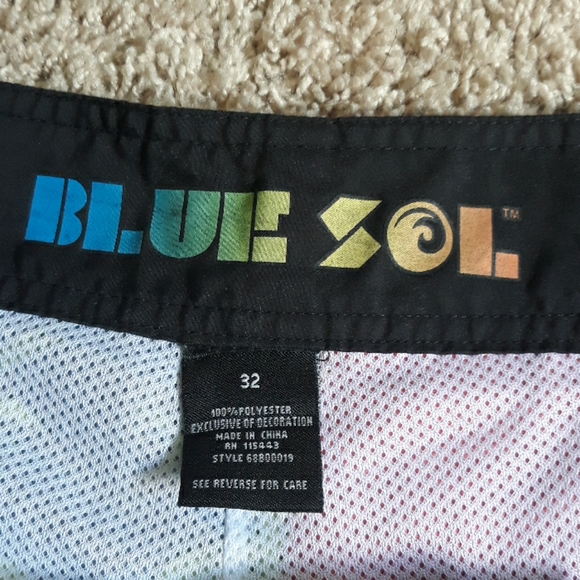 Multi colored swim shorts - Picture 3 of 4